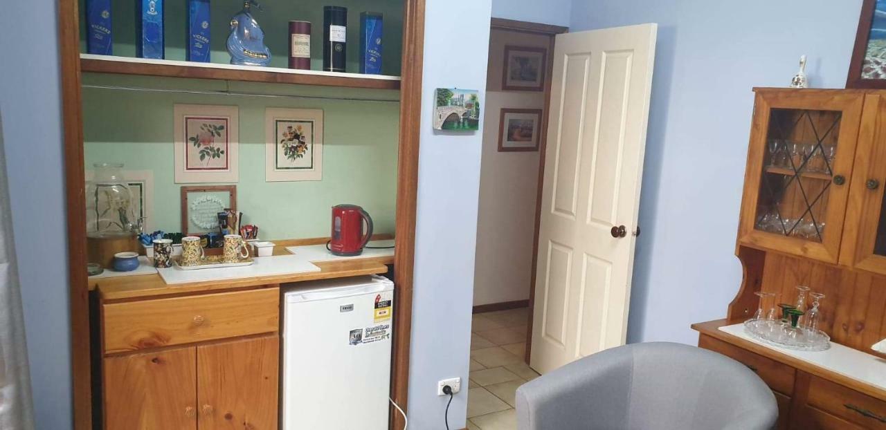York'S Lookout Lodge Bed And Breakfast ภายนอก รูปภาพ