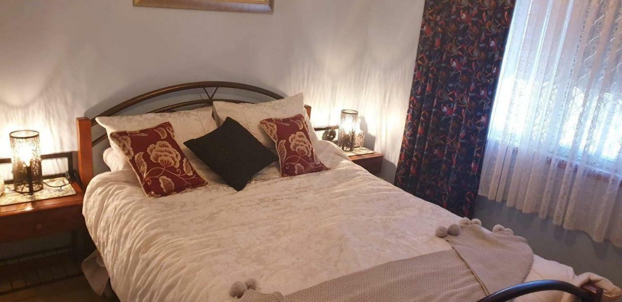 York'S Lookout Lodge Bed And Breakfast ภายนอก รูปภาพ